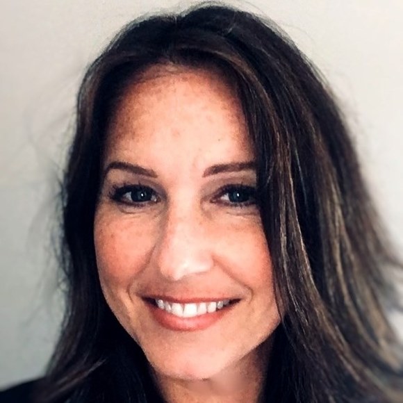 Meet your Posher, Julie - Picture 1 of 1